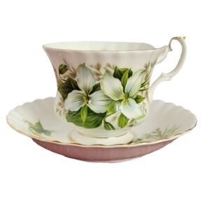 Vintage Royal Albert Trillium Flower Tea Cup & Saucer